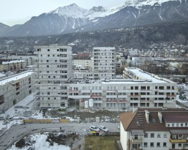 eine Luftaufnahme einer Baustelle